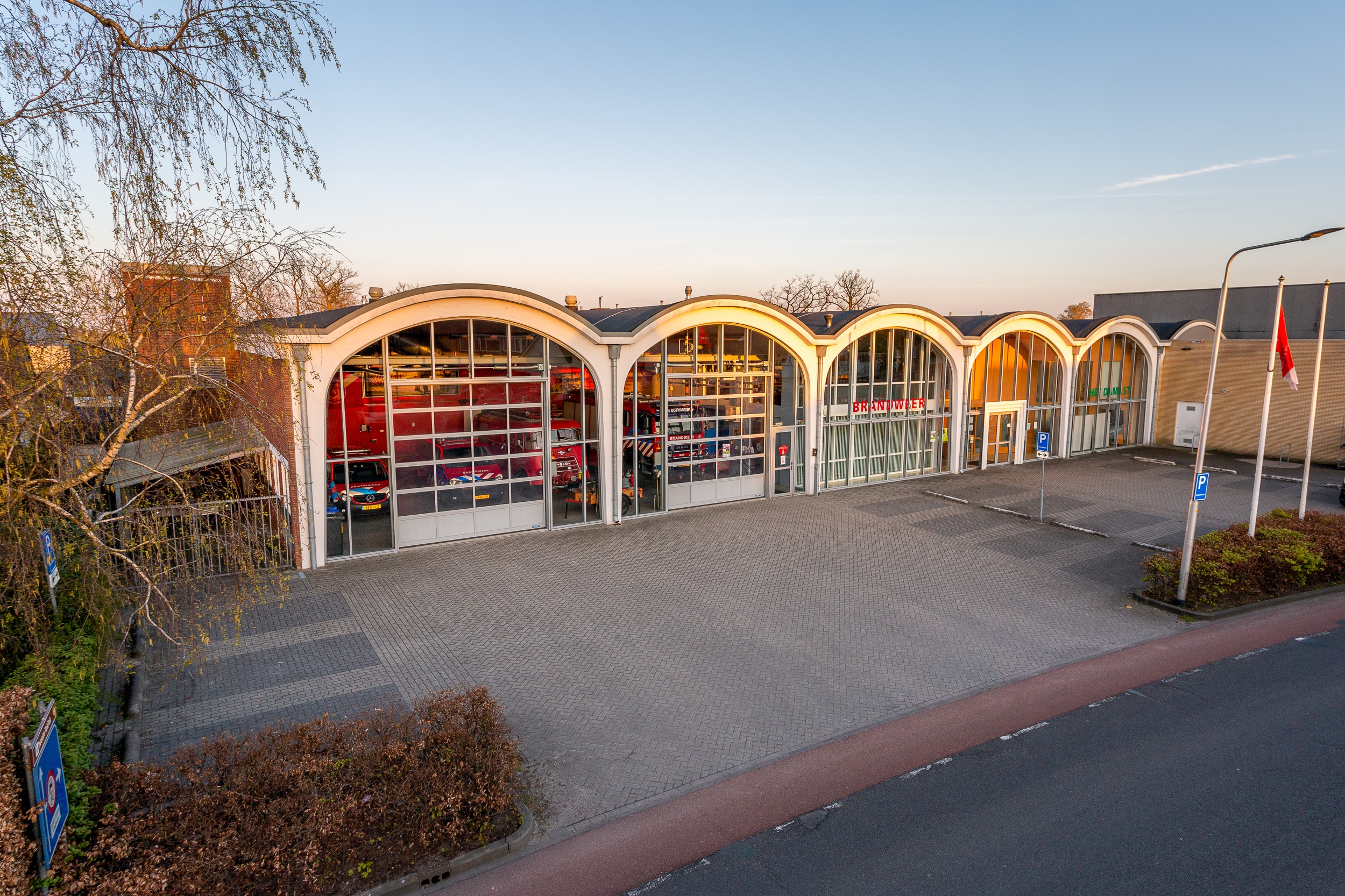 Brandweerkazerne en harmoniegebouw in herbestemd erfgoed